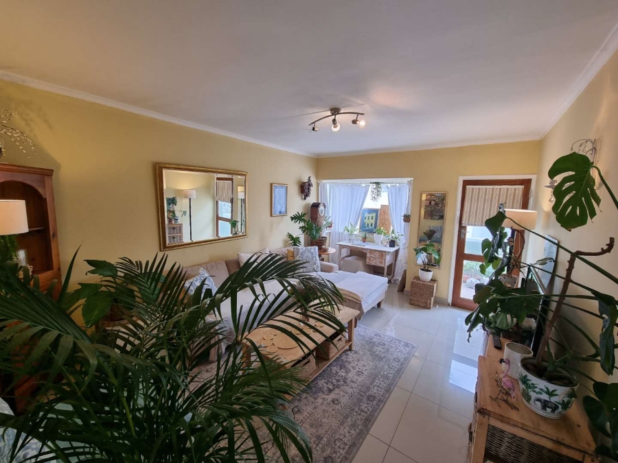 To Let 1 Bedroom Property for Rent in Sea Point Western Cape